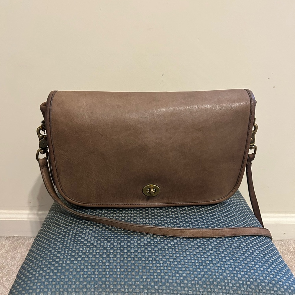Vintage Coach 9635 Convertible Clutch in Putty color